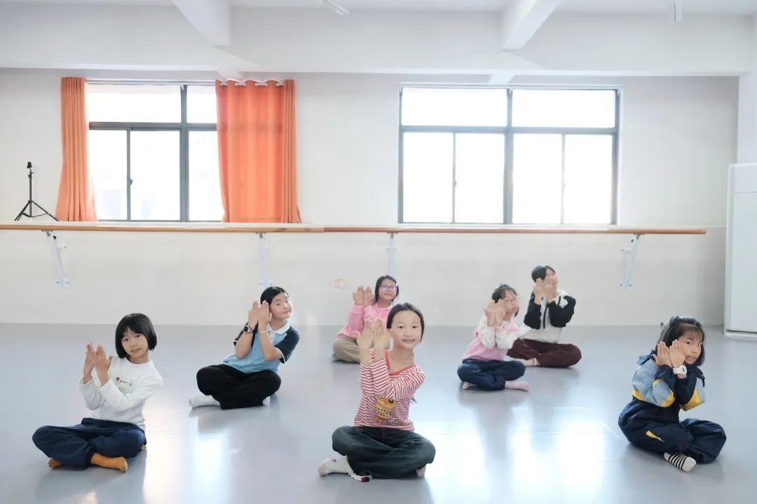 舞蹈1.jpg