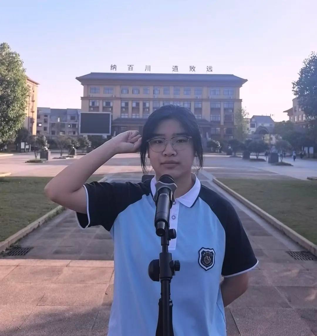 王康梅.jpg