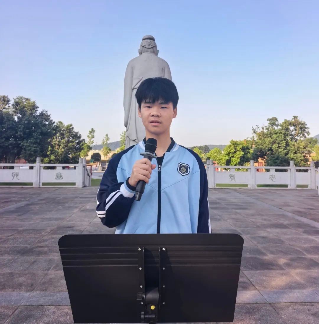 龙杰.jpg
