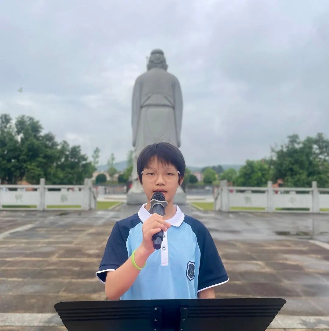 左懿菁.jpg